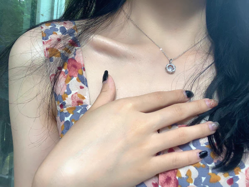 Pulsating mind zircon circular necklace female clavicle chain advanced sense light luxury fashion choker photo review