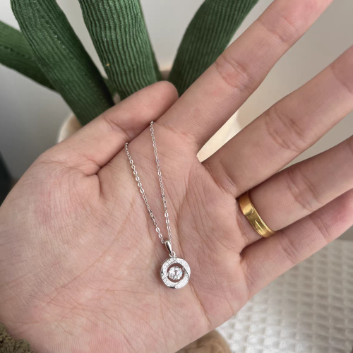 Pulsating mind zircon circular necklace female clavicle chain advanced sense light luxury fashion choker photo review