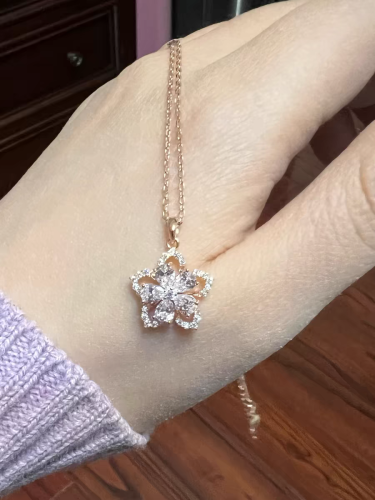 Spin peach blossom Zircon necklace for women s925 sterling silver clavicle chain light luxury pendant jewelry photo review