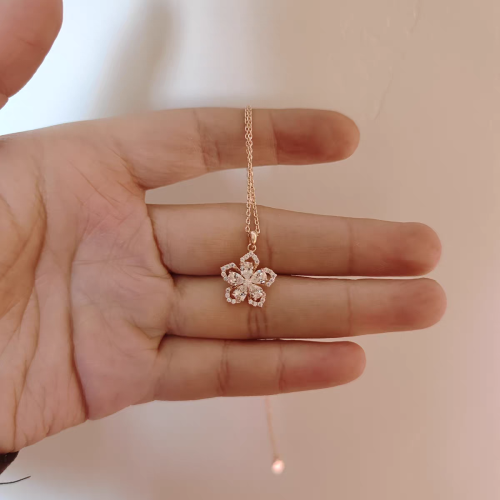 Spin peach blossom Zircon necklace for women s925 sterling silver clavicle chain light luxury pendant jewelry photo review
