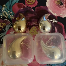 Chunky Gold Hoop Earrings for Women, Dupes Earrings Lightweight Waterdrop Hollow Open Hoops, Hypoallergenic Gold Plated Earrings Fashion Jewelry for Women Girls photo review