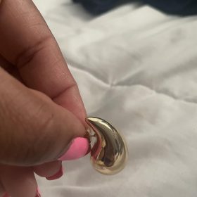 Chunky Gold Hoop Earrings for Women, Dupes Earrings Lightweight Waterdrop Hollow Open Hoops, Hypoallergenic Gold Plated Earrings Fashion Jewelry for Women Girls photo review