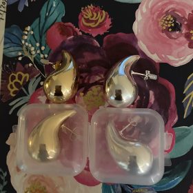Chunky Gold Hoop Earrings for Women, Dupes Earrings Lightweight Waterdrop Hollow Open Hoops, Hypoallergenic Gold Plated Earrings Fashion Jewelry for Women Girls photo review