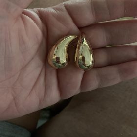 Chunky Gold Hoop Earrings for Women, Dupes Earrings Lightweight Waterdrop Hollow Open Hoops, Hypoallergenic Gold Plated Earrings Fashion Jewelry for Women Girls photo review