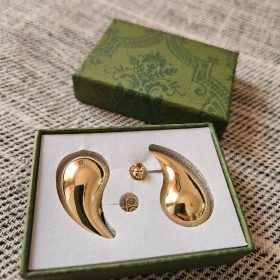 Chunky Gold Hoop Earrings for Women, Dupes Earrings Lightweight Waterdrop Hollow Open Hoops, Hypoallergenic Gold Plated Earrings Fashion Jewelry for Women Girls photo review